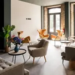 Coliving Compostela ホームステイ *