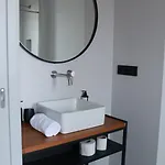 ホームステイ Coliving Compostela