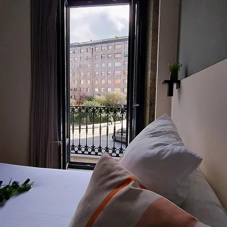 ホームステイ Coliving Compostela