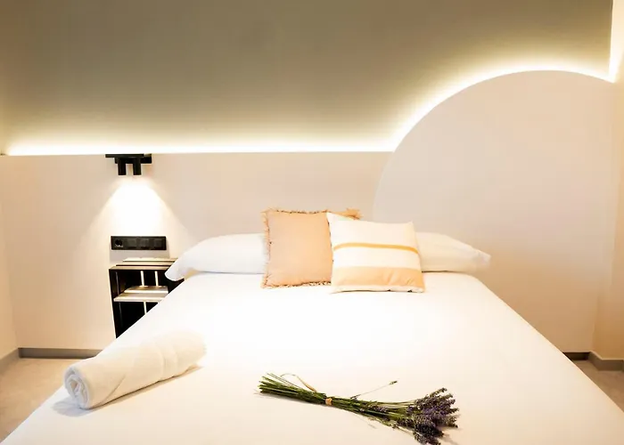 Coliving Compostela Pansiyon *